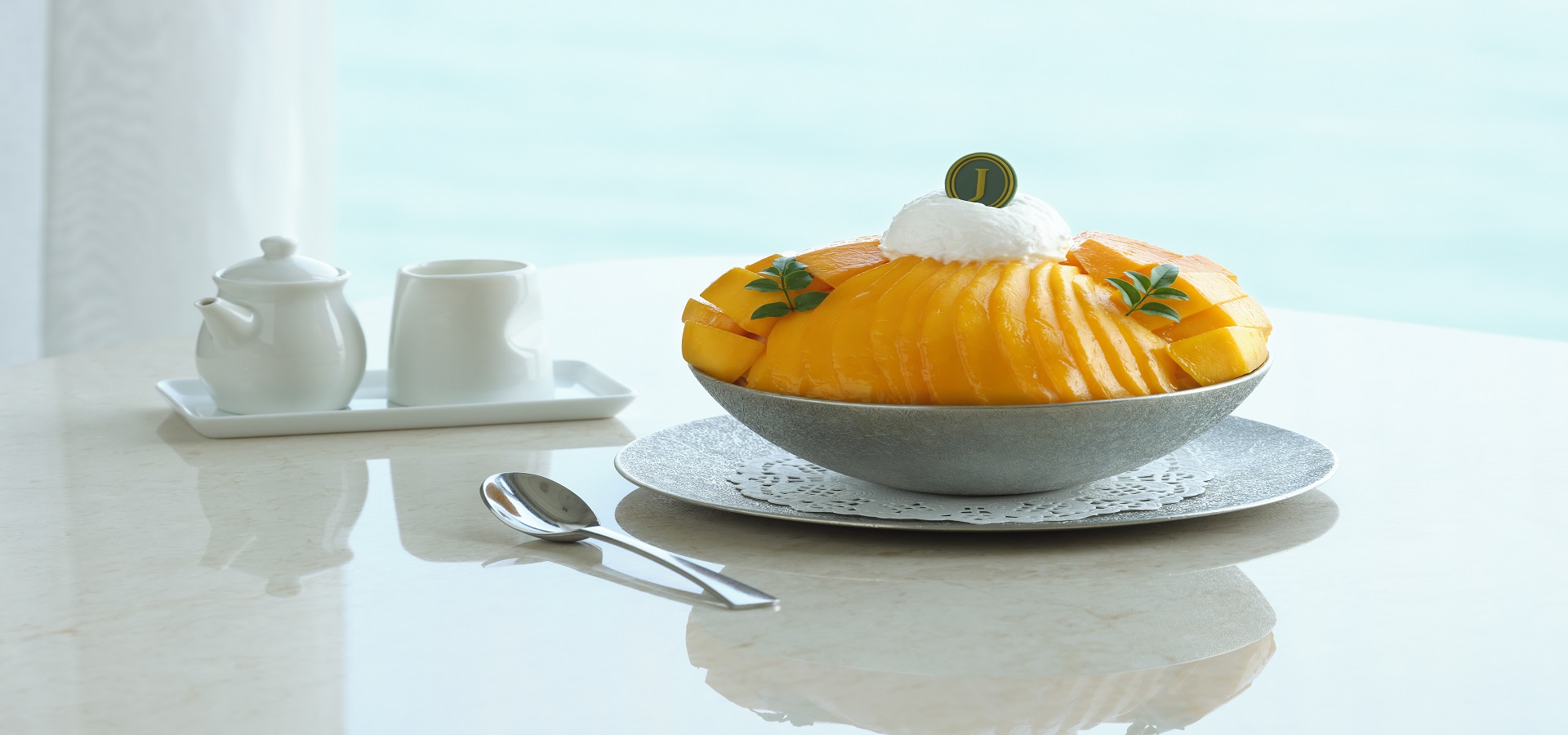 Season mango Bingsu & Cake