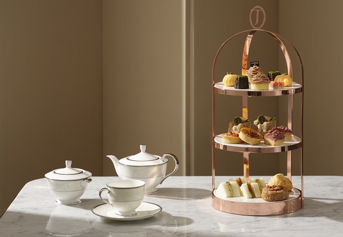 Warm Up the Season Afternoont Tea Set